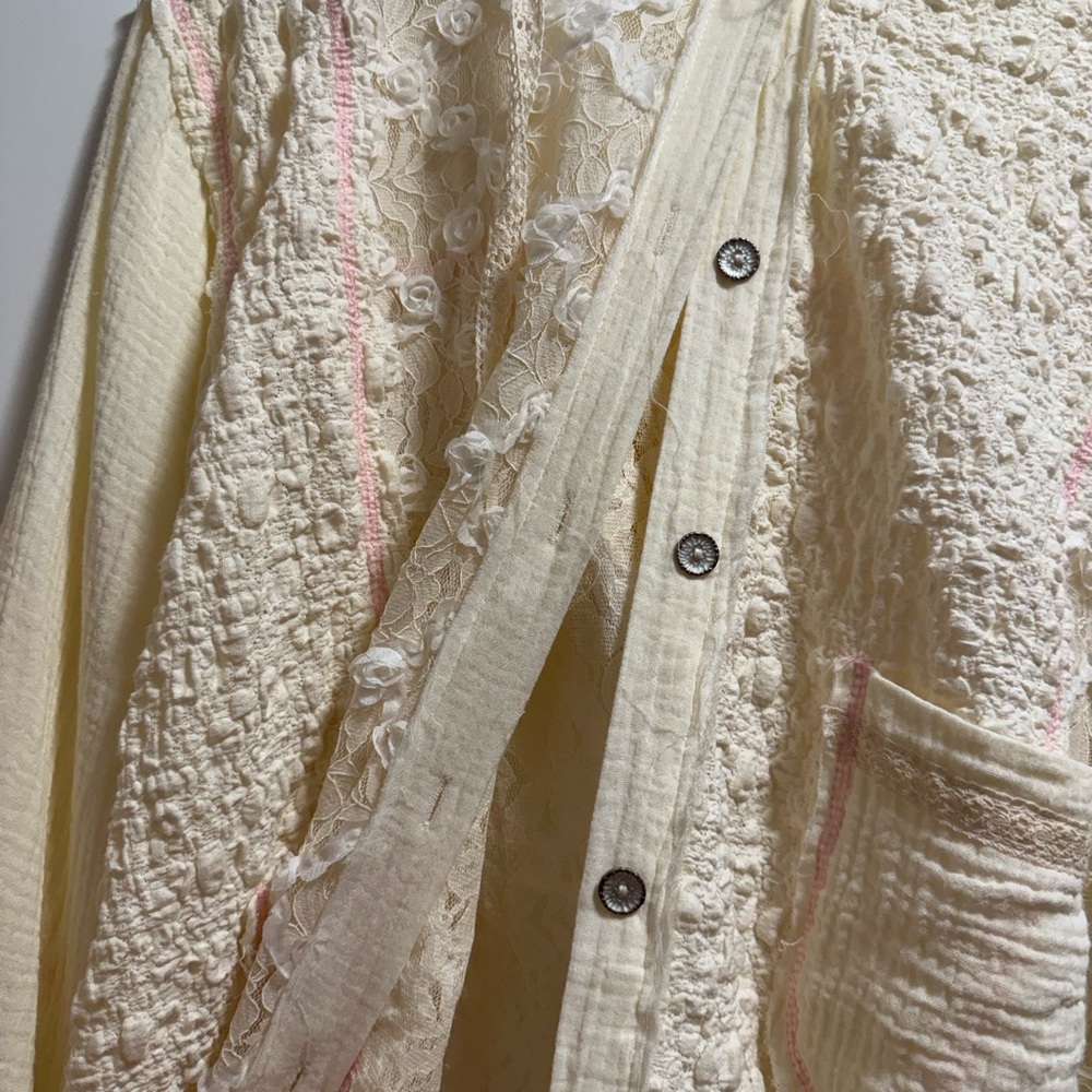 Pol Button Down Size Large - image 3